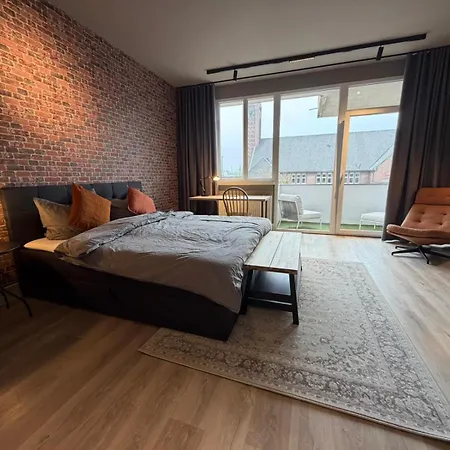 Studio-bahnhofsplatz * 奥尔登堡