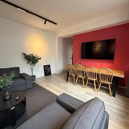 Studio-bahnhofsplatz *
